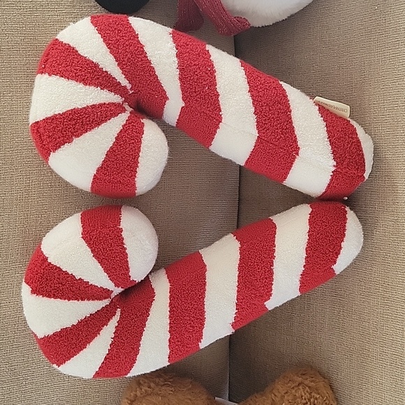 Christmas Pillows - Picture 2 of 4